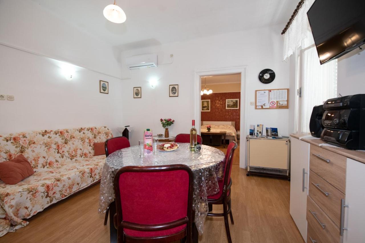 דירות אופטיה Apartman Paun מראה חיצוני תמונה