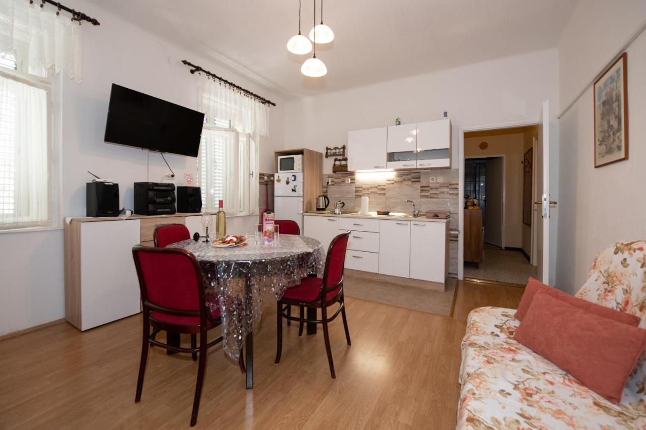 דירות אופטיה Apartman Paun מראה חיצוני תמונה