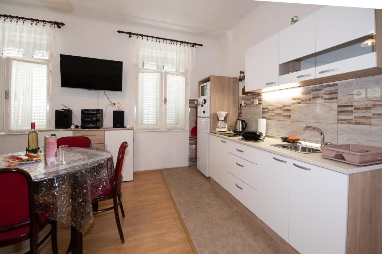 דירות אופטיה Apartman Paun מראה חיצוני תמונה