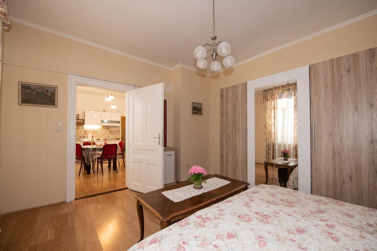 דירות אופטיה Apartman Paun מראה חיצוני תמונה