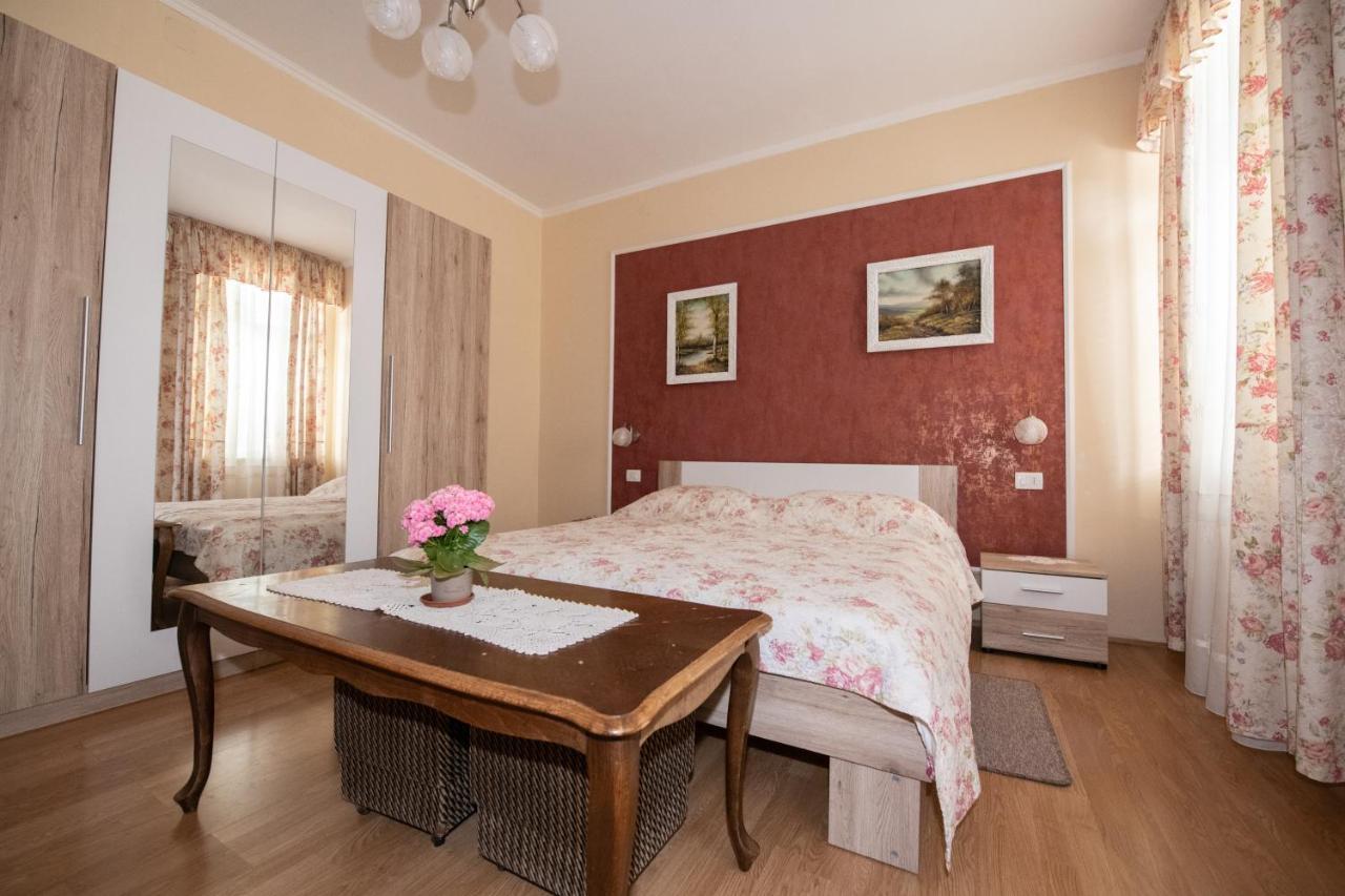 דירות אופטיה Apartman Paun מראה חיצוני תמונה