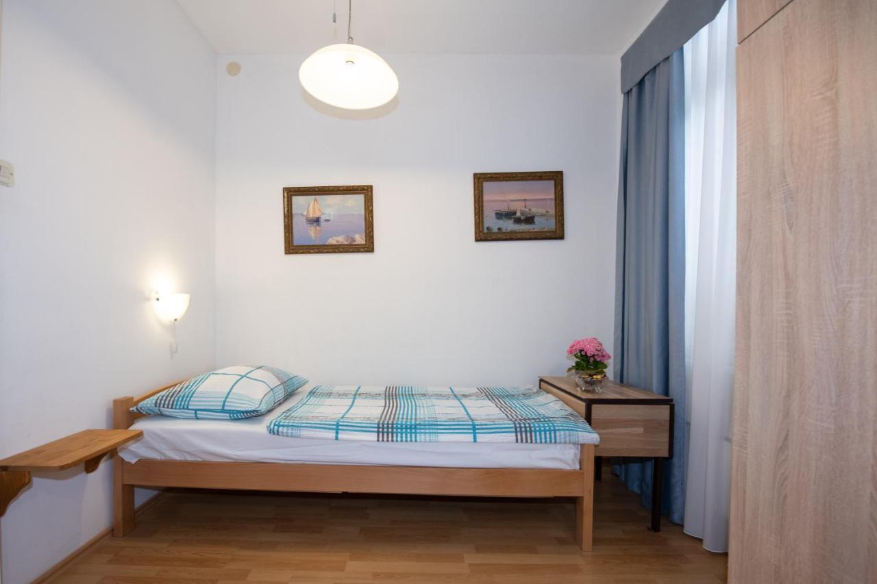 דירות אופטיה Apartman Paun מראה חיצוני תמונה